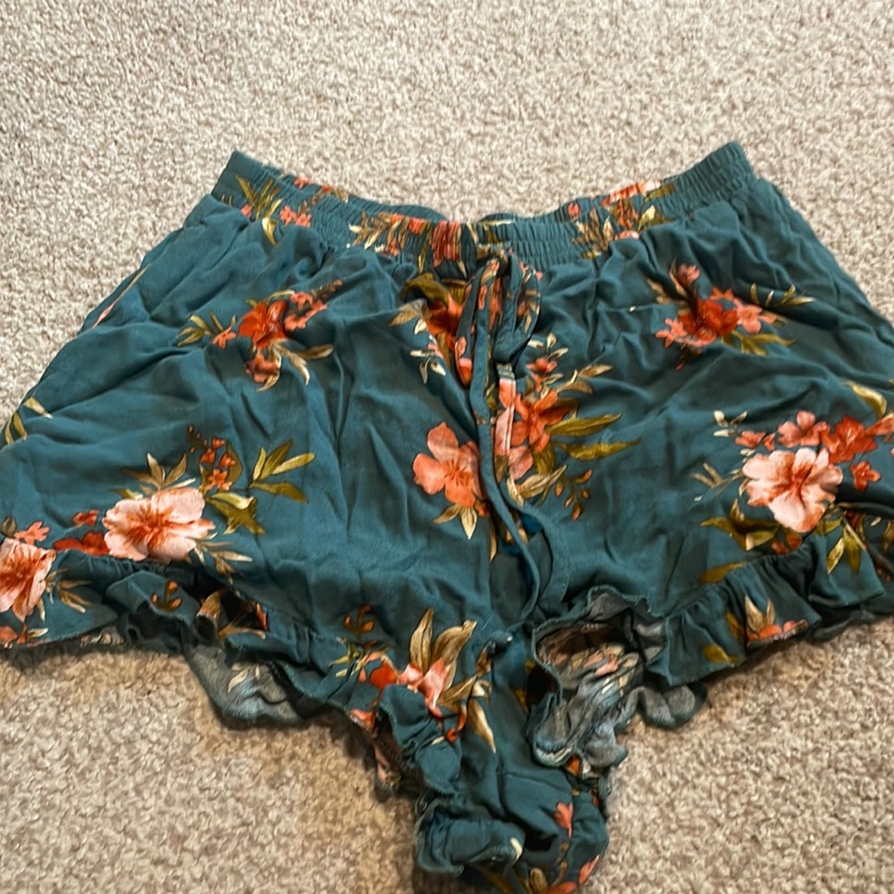 American Eagle floral shorts